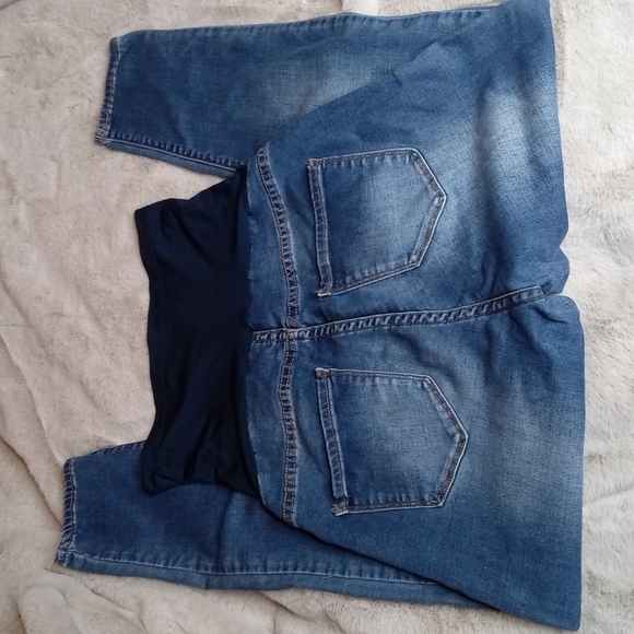 S.O.N.G. Maternity Light Wash Jeans. Sz Medium (8-10) - Picture 5 of 6